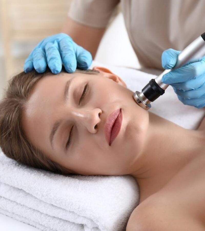 Hydradermabrasion vs Hydrafacial – Best Skin Treatment for Glowing Skin in Javea